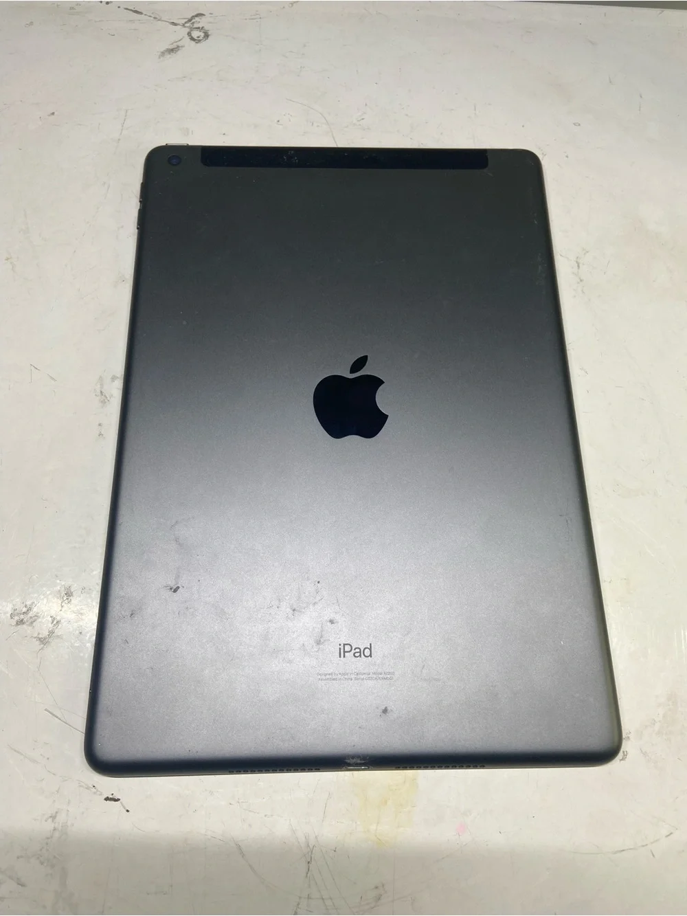 Apple iPad Series A220 Tablet, Gray Color touch doesn’t work
